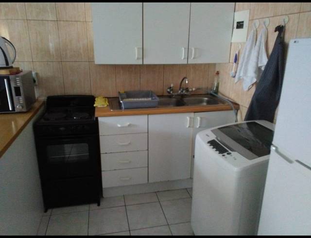 2 BEDROOM FREEHOLD TO LET IN JUKSKEI PARK